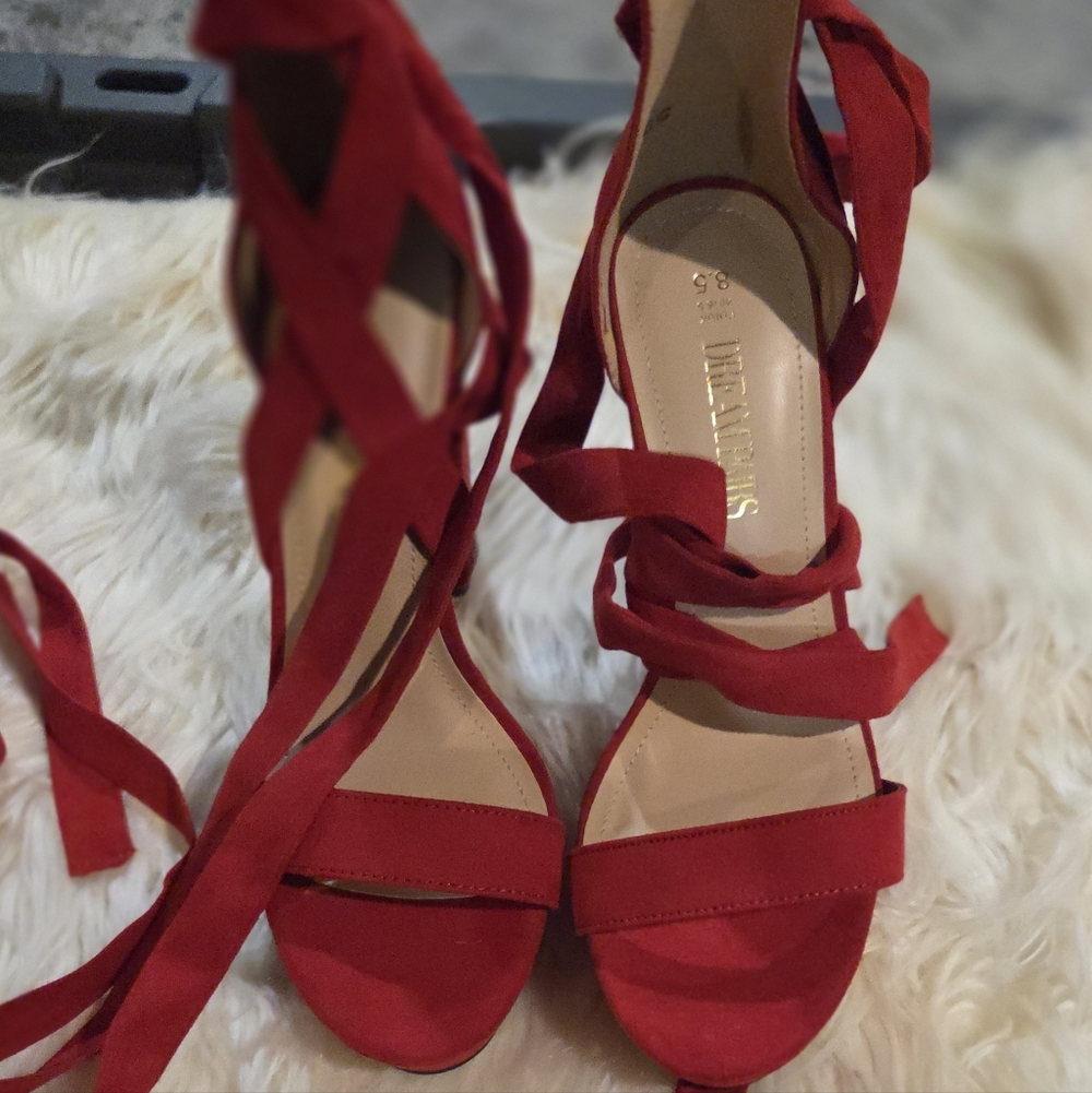 Never Worn Stuart Weitzman Crimson Lace-Up Heels